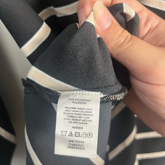 LOFT Women’s plus Stripped Peplum Wrap Blouse size 24 - Picture 4 of 6